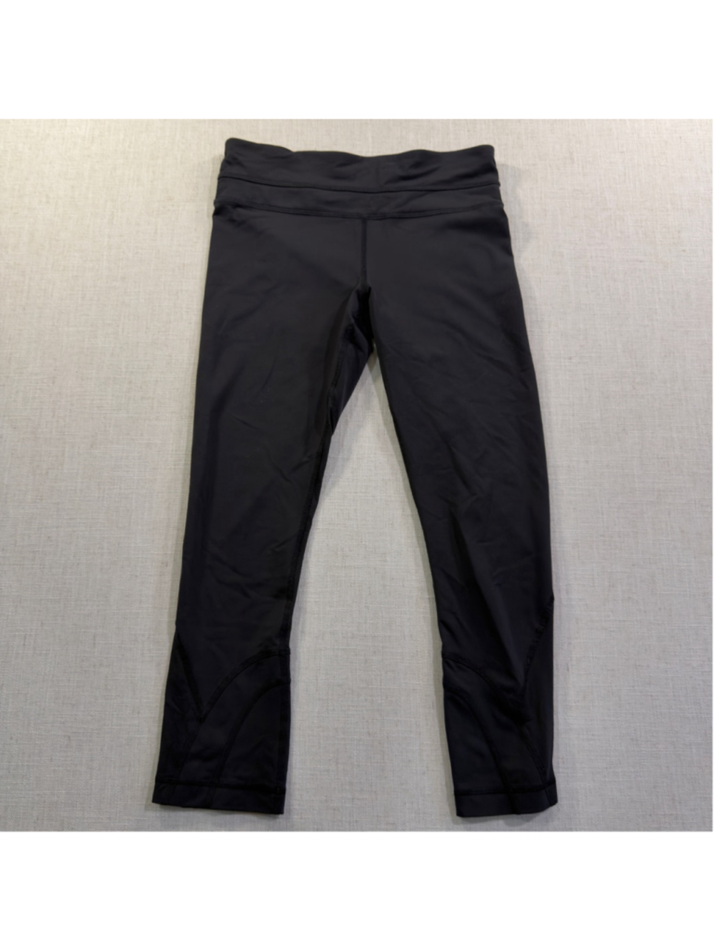 lululemon Women’s 4 Black Cropped Leggings 23” Inseam READ